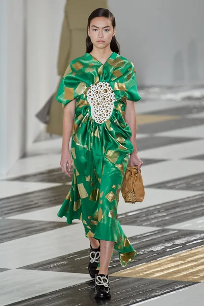 Look 20